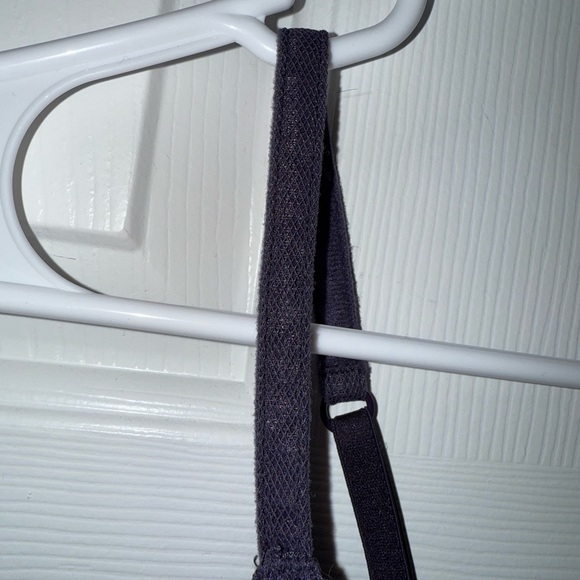 Vintage Victoria’s Secret Lace & Mesh Bra - Picture 5 of 8